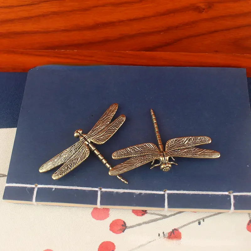 Vintage Brass Dragonfly Figurine – Antique-Style Desk & Home Decor Collectible