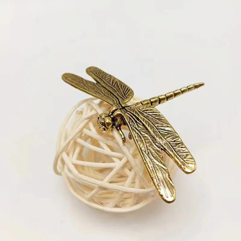 Vintage Brass Dragonfly Figurine – Antique-Style Desk & Home Decor Collectible