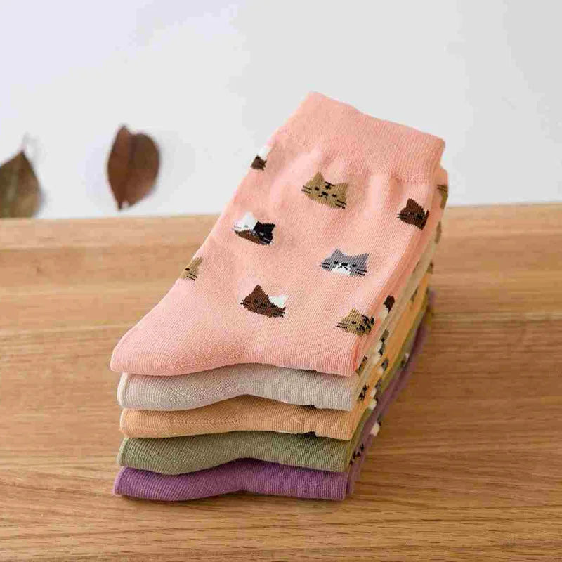 5 Pairs Women’s Cat Print Socks – Cute & Comfy Mid-Tube Socks for Everyday Wear