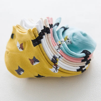 5 Pairs Women’s Cat Print Socks – Cute & Comfy Ankle Socks for Everyday Wear